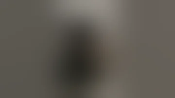 فستانك الأسود يزيدك أناقة و يزيدني إنبهار 