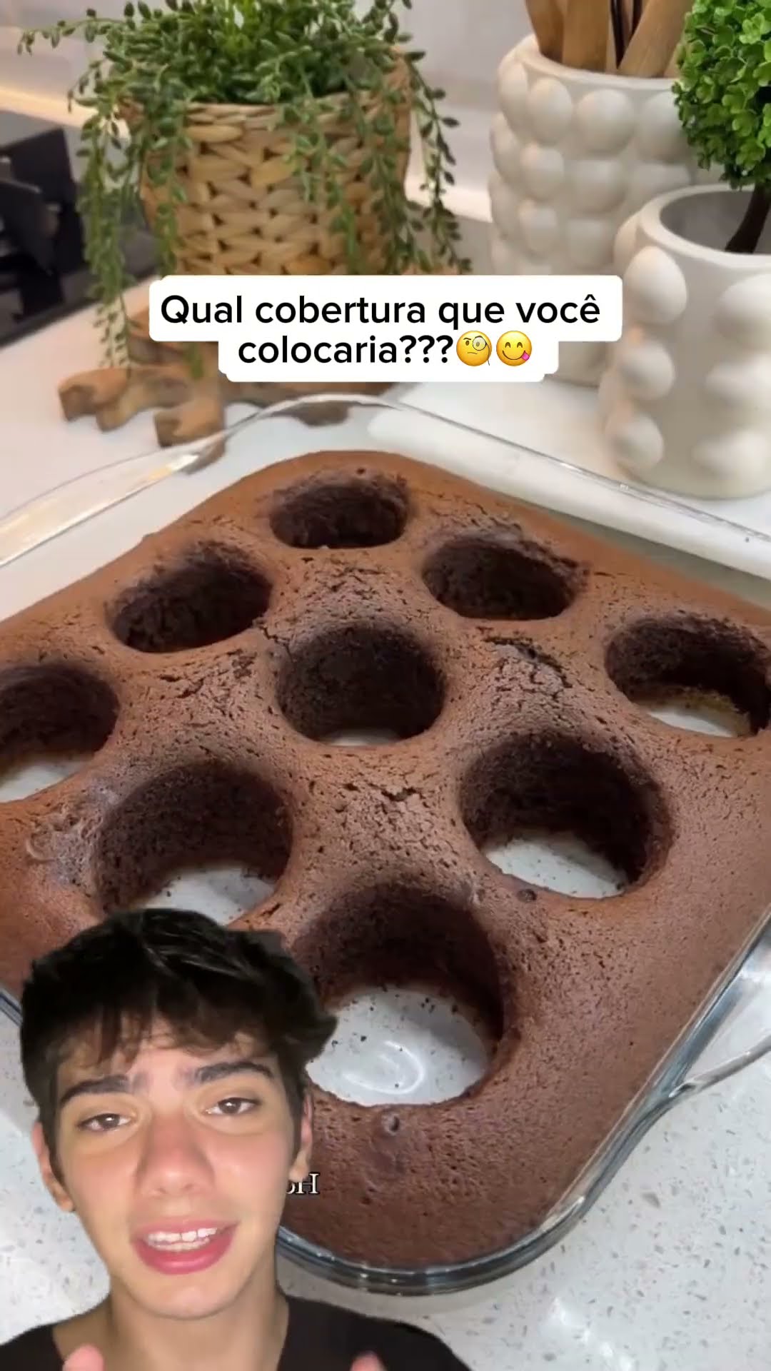 ? Faça um bolo criativo: espaço pro recheio e muito sabor! Qual cobertura você faria? ??