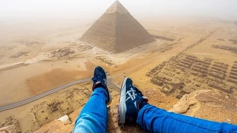 Watch This Teen Illegally Climb Egypt's Great Pyramid - DayDayNews