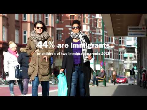 Video: Tato Rodina Zachraňuje životy Tisíců Migrantů