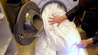 How to wash the duvet IF IT DOESN'T GO IN THE WASHING MACHINE, without spending money!