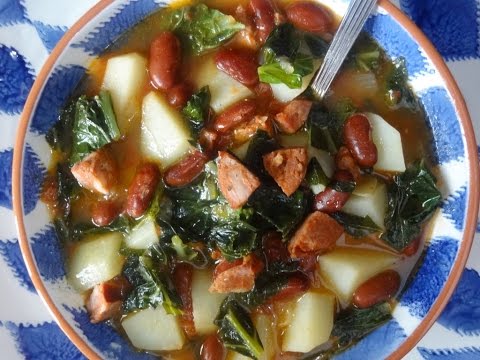 portuguese-kale-soup-|-sopa-de-couve-com-chourico