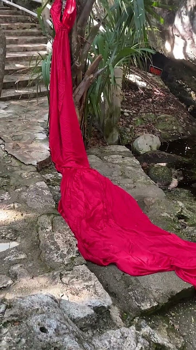 She doesn’t swim!!  😱 but with the right guidance, she absolutely nailed it. 💃🏻📸