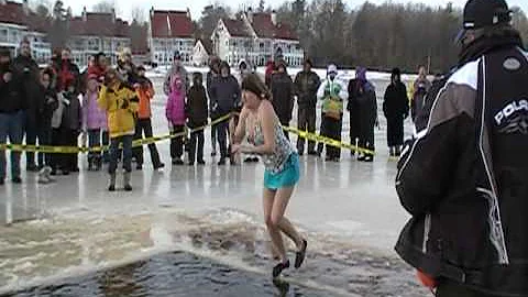 Melissa Dotson Turtle Dunk Jan 1, 2011