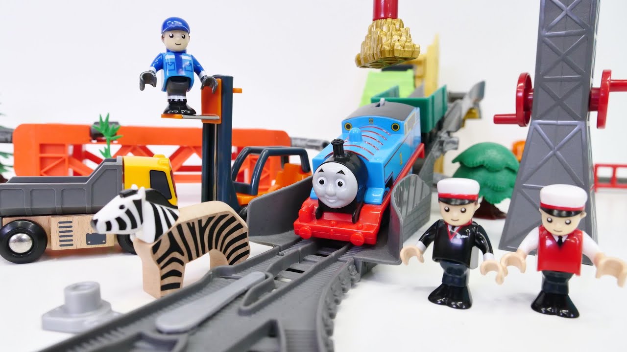 Thomas die Lokomotive. Die Prüfung. Video für Kinder mit Spielzeugzügen.