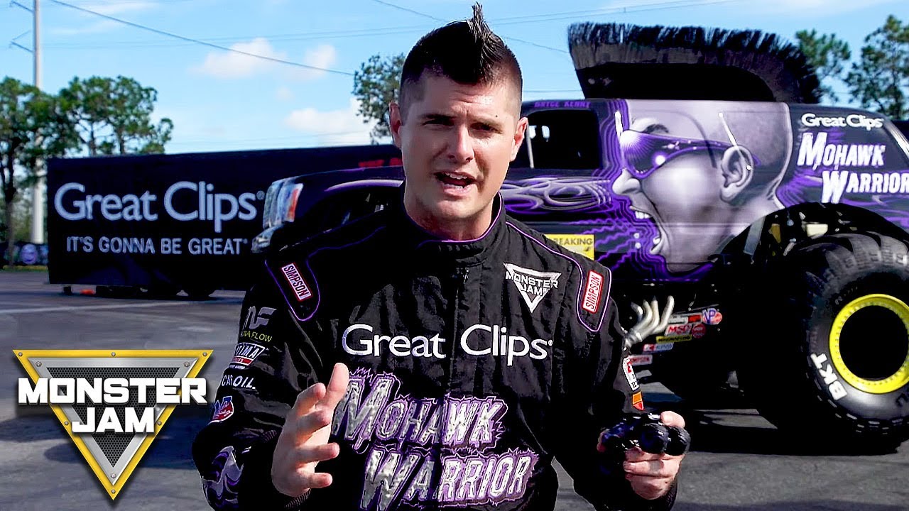 Monster Jam Breaking World Records: Fastest Speed Pass | Monster