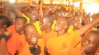 Students go wild as Fik Fameica performs his massive hits #ugamusic.biz   #Bukenya media