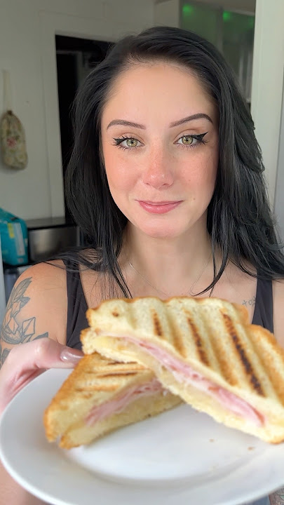 Ham, Swiss, Sauerkraut Panini! #cooking #easyrecipe #sandwich