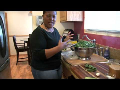 Collard Greens With Smoked Turkey Wings And Cornbread Cooking With Caron-11-08-2015