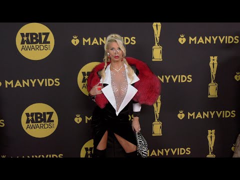 Brittany Andrews 2022 XBIZ Awards Red Carpet Fashion Broll