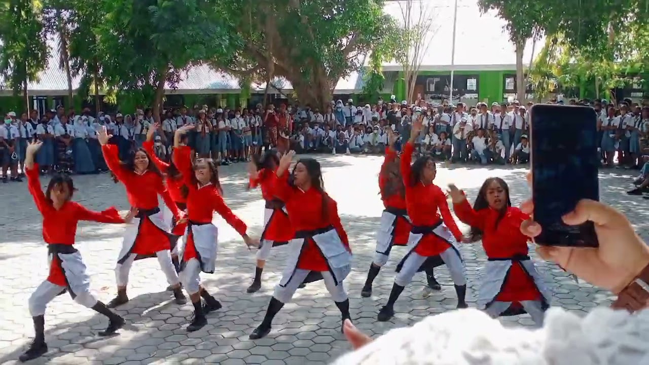 SMAN 4 Dance Club tampil di acara 17 Agustus 2022