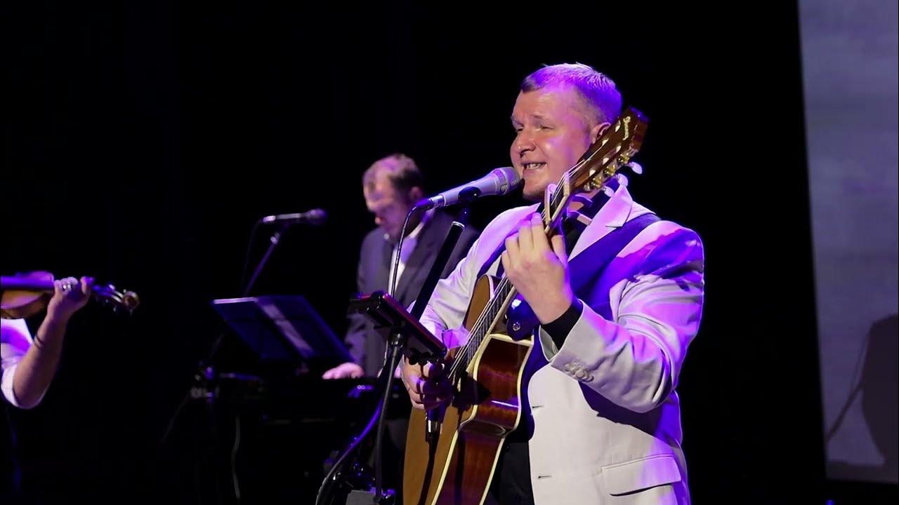 Nomad певец. Kate melody, idenline - день ночь. Дни и ночи на гитаре. Музыка песня день и ночь. Сонная песенка паулс ноты.