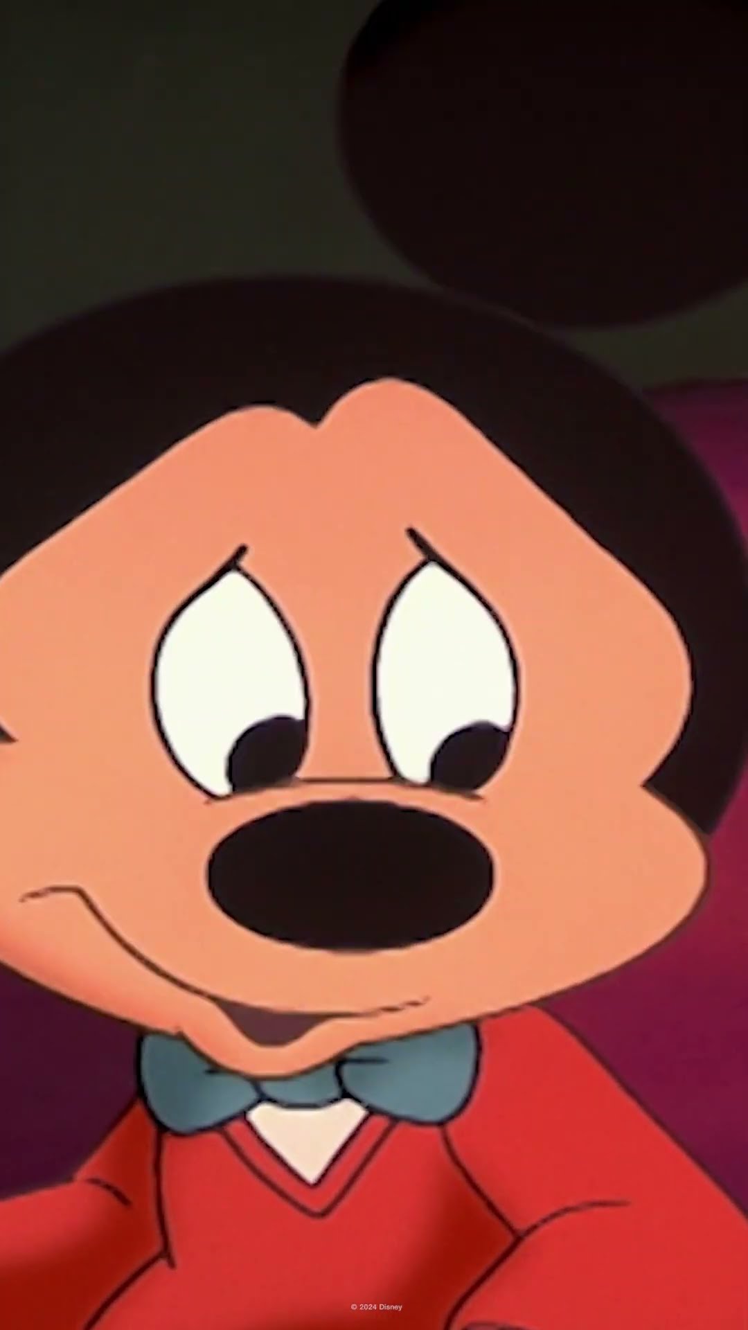 Mickey y Minnie Intercambian Regalos de Navidad
