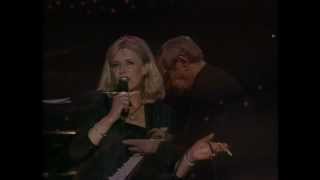 Video thumbnail of "MARIANNE FAITHFULL -  BOULEVARD OF BROKEN DREAMS"