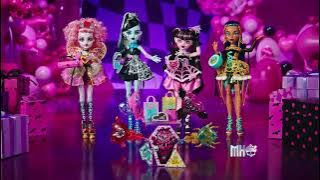 Monster High Scary Sweet Birthday Dolls & Boo-tique Hotel | AD