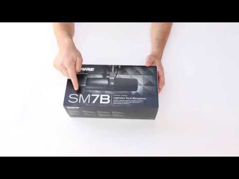 Unboxing Shure SM7B