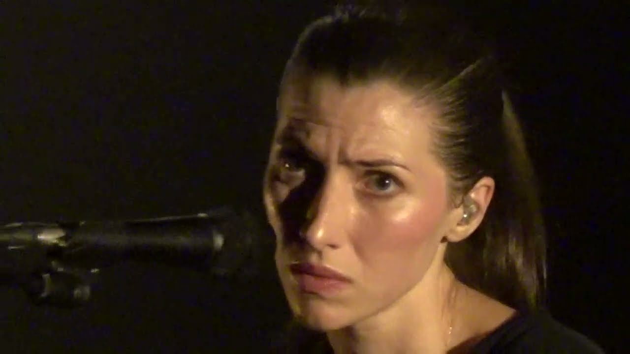 Aldous Harding - Imagining My Man (Live) Paris, Le Trianon - 28/03/2023