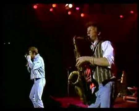 Huey Lewis & the News (live) - I want a new drug