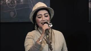 KELANA - KRIS DEWI ( COVER ) DENOK WAHYUDI