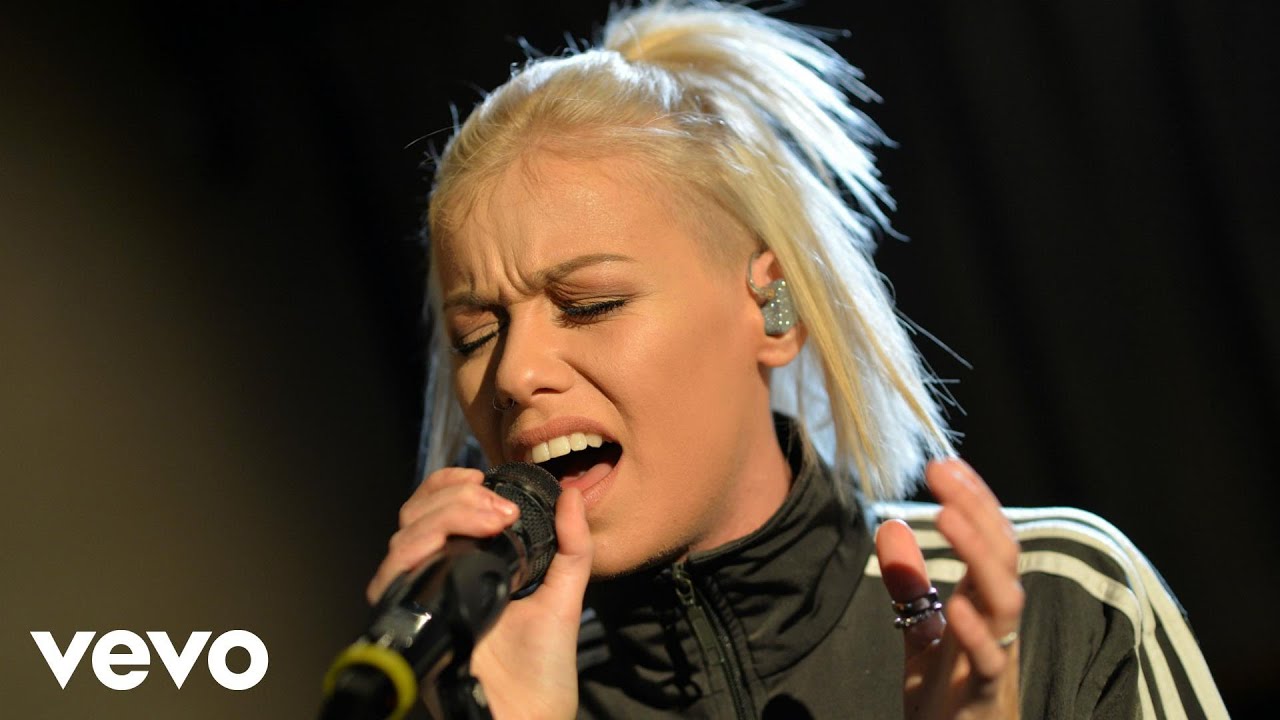 Tonight Alive – The Edge for the Radio 1 Rock Show