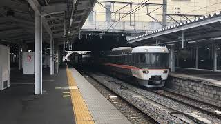 383系特急しなの発車　長野駅にて