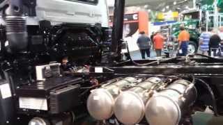 UD Trucks Quon CW 26 380 walk around