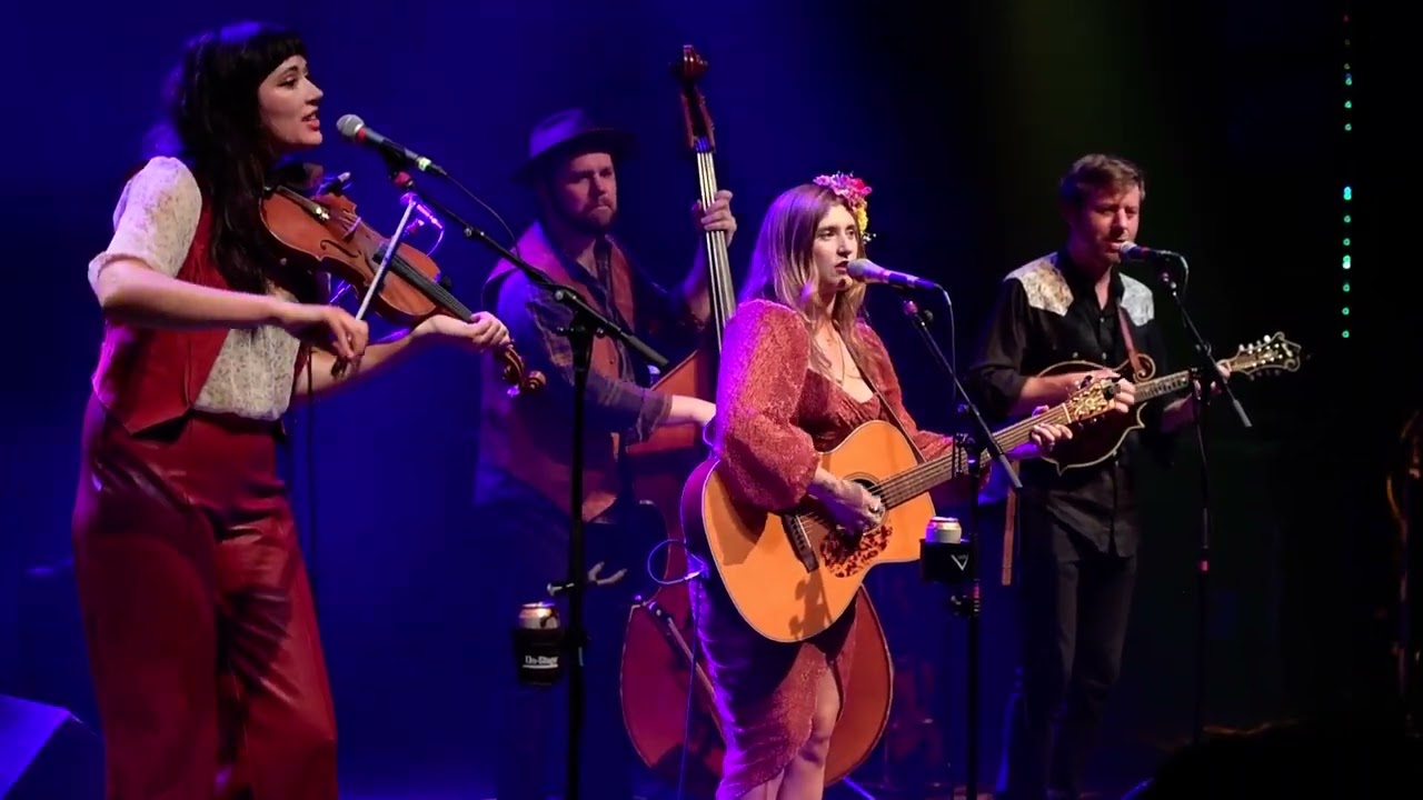 Sierra Ferrell | Silver Dollar | Fox Theatre | gratefulweb.com