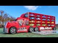 Big truck finds 23 "Colorful minicar " in a sloping park