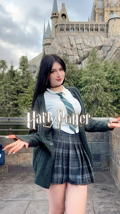 How tall are you? #hogwarts #harrypotter #slytherin #cosplaygirl