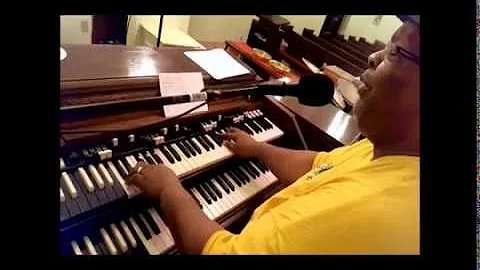 Tips for accompanying a soloist on the Hammond Organ (Kevin Turner)