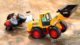 Swaraj 735 Tractor Accident Pulling Out JCB 4CX - Cars Deep Water