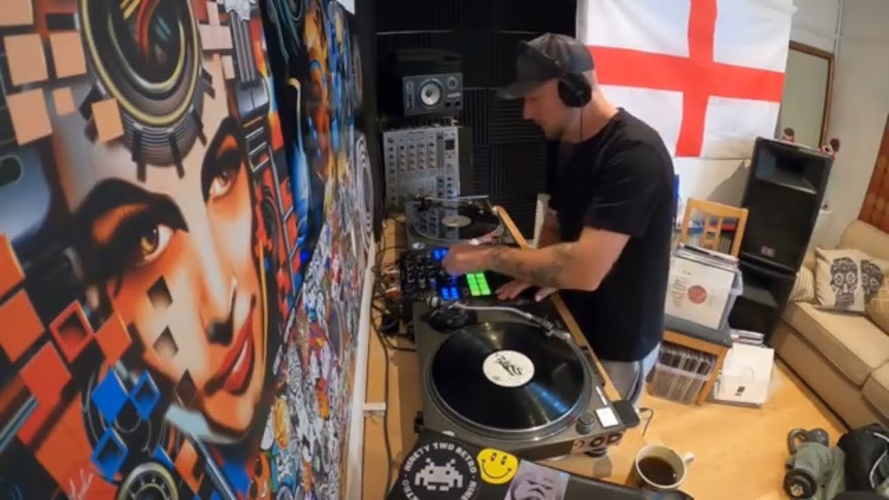 House-Breaks and Tek-Funk | All Vinyl Mix. - YouTube