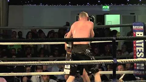 Tommy Coyle  V Willie Warburton, Elland Road, Leed...