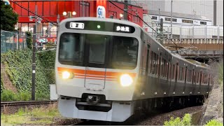 中央西線金山駅を発車する315系