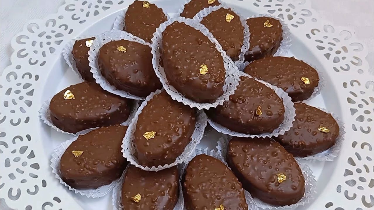 حلوة بڨلاصاج الفيريرو روشي محشية بحشوتين ..لذيذة و تخرج كمية كبيرة هادا واش يوالم لنجاحات السانكيام