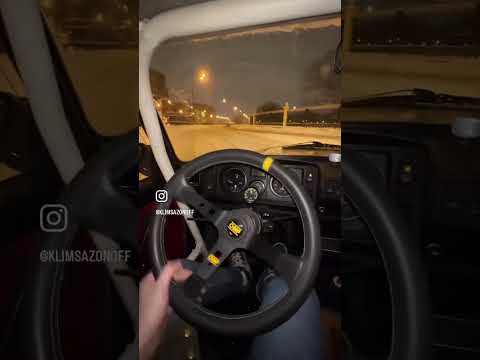 БОКОМ ПО ГОРОДУ УВЕРЕННО! #drifttruck #drift #дрифт #погороду #нелегал #боком