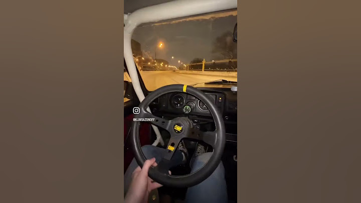 БОКОМ ПО ГОРОДУ УВЕРЕННО!  #drifttruck #drift #дрифт #погороду #нелегал #боком