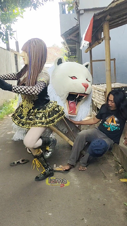 Waduh lagi enak berduaan di serang canmacan