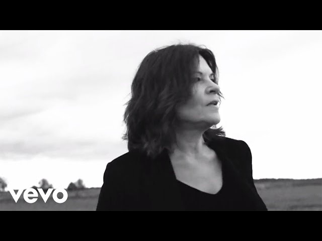 Rosanne Cash - Walking Wounded