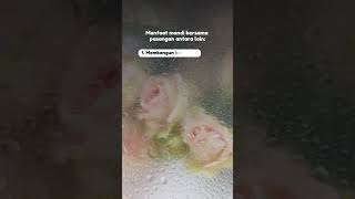 Manfaat Mandi Bersama Pasangan Suami Istri