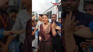 Download Lagu Dhvani Bhanushali spotted With her Father😍🙌 #mirchiplus  #dhvanibhanushali #vinodbhanushali MP3