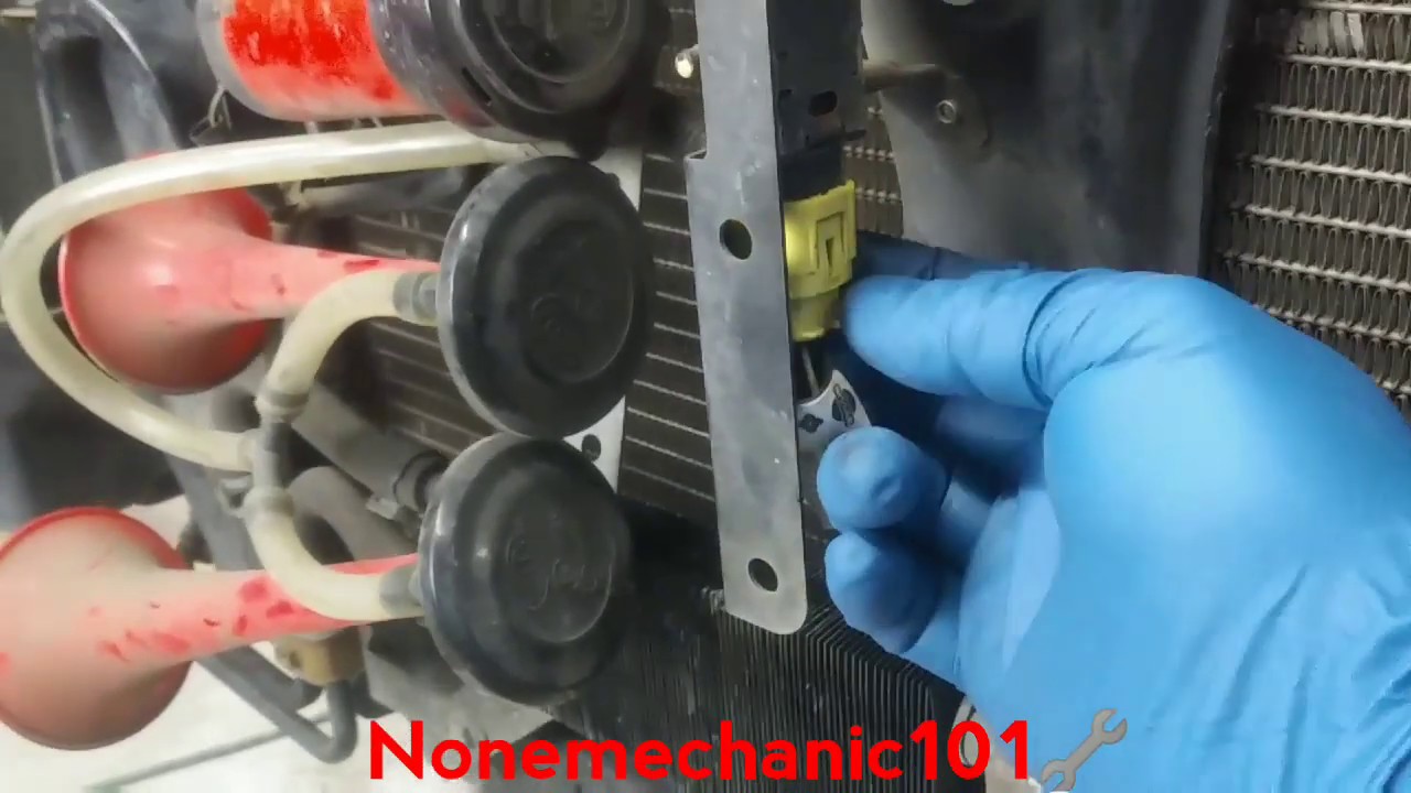 2004 Infiniti G35-Removing The Radiator Support-Part 7 - YouTube
