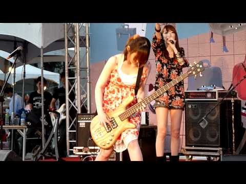Elesha 伊蕾莎 - ROCK ON