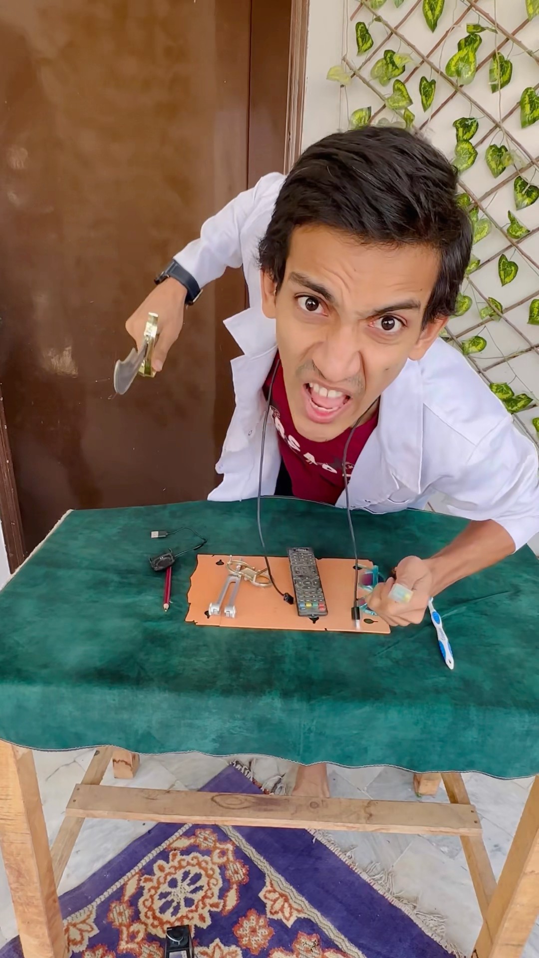 Doctor ?Never Open Eyes ?|