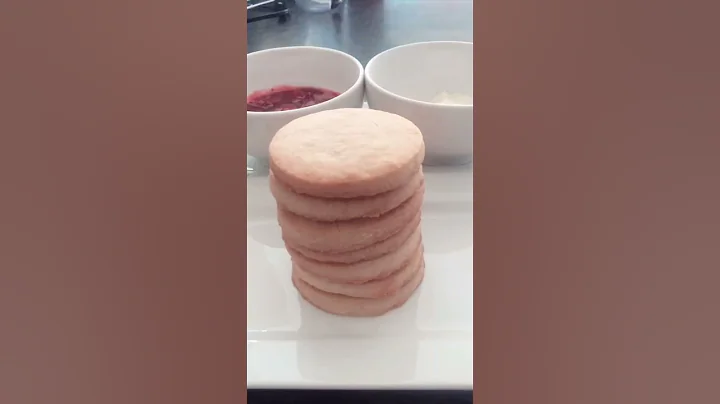Vanilla Bean Shortbread w/ Fresh Strawberry Jam & ...