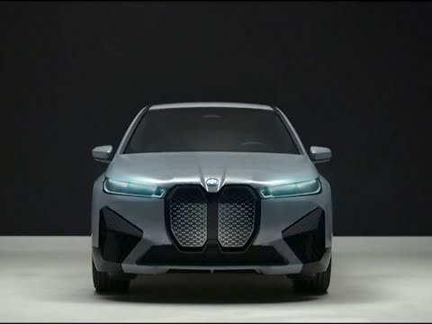 BMW’s iX Flow: a colour-changing future?