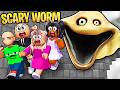 ROBLOX POOR ZOEY GOT EATEN BY THE WORM!