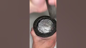 Thumbnail of How to turn a aluminium foil into a perfect ball ✨