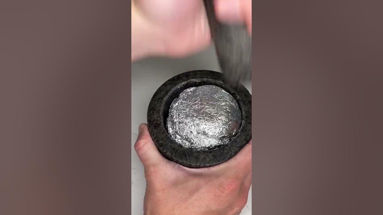 How to turn a aluminium foil into a perfect ball ✨