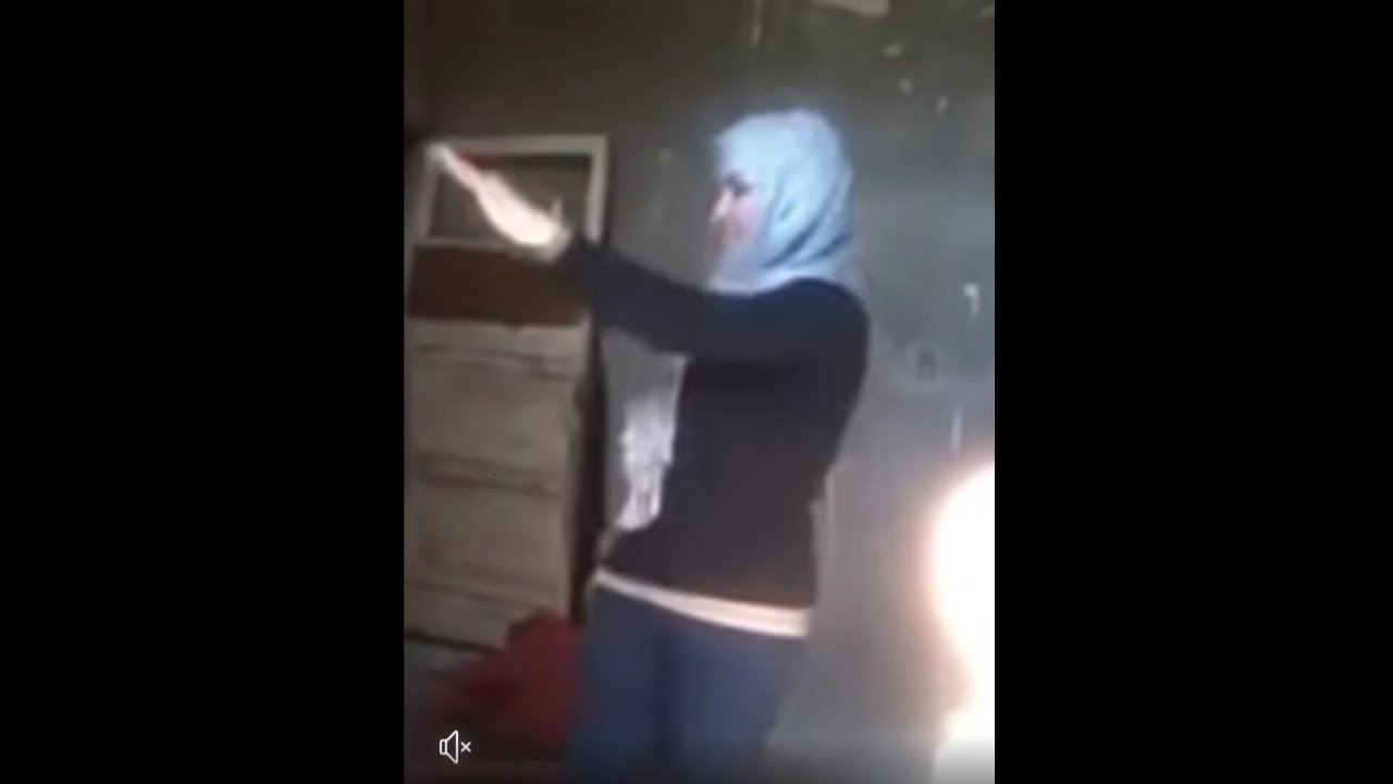 هي غلطانة بس العيب على اللي سرب الفيديو